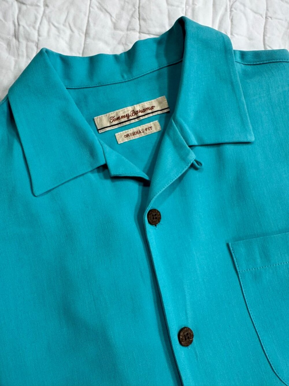 Tommy Bahama 100% Teal Silk Camp Shirt -- Bamboo Buttons -- Men’s L